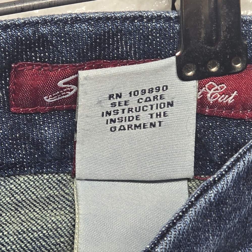 Women's Distressed Premium Cotton Blue Denim Jeans By Seven7 Size 30 - Picture 6 of 12